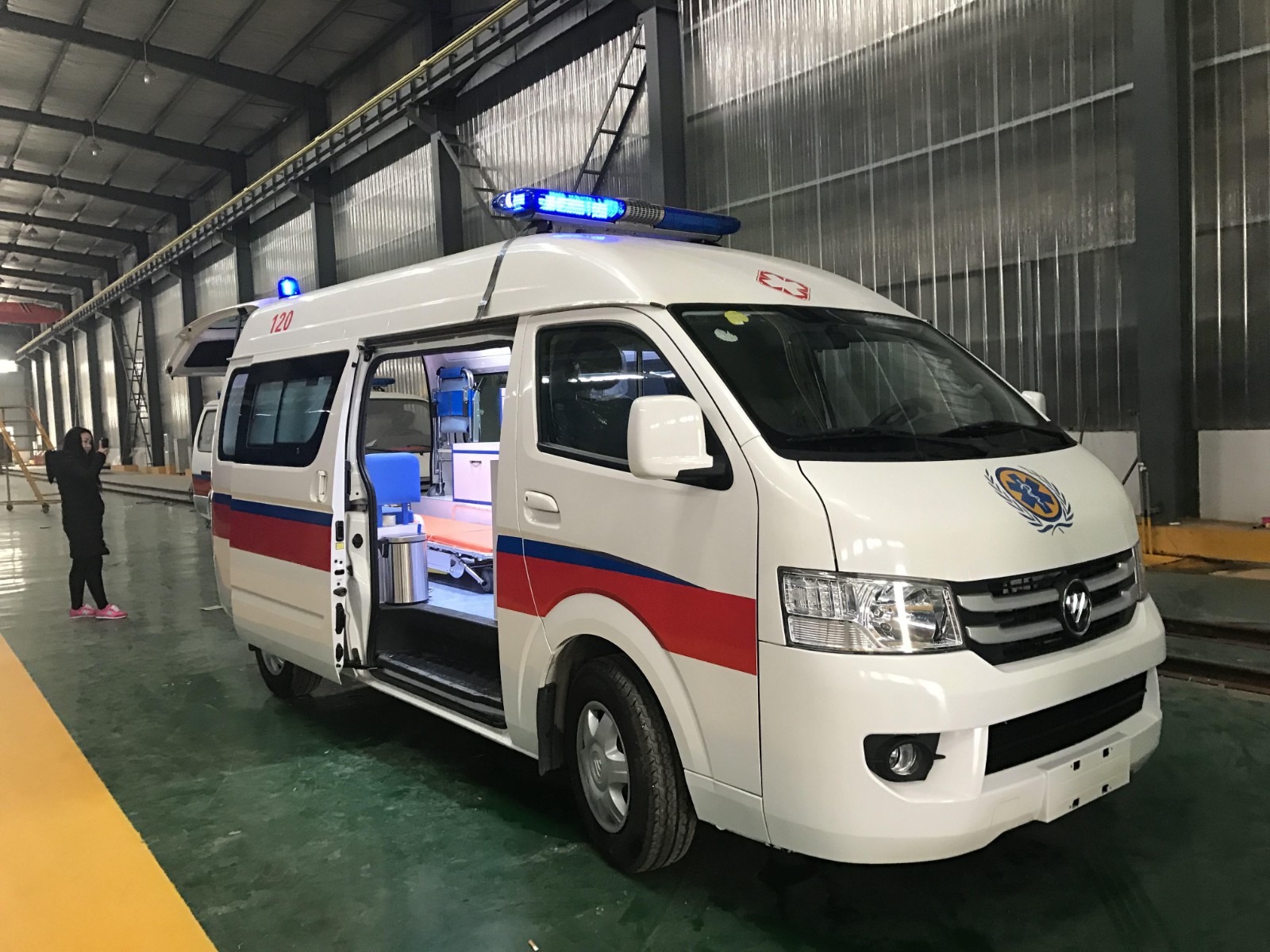 合作市救护车转院